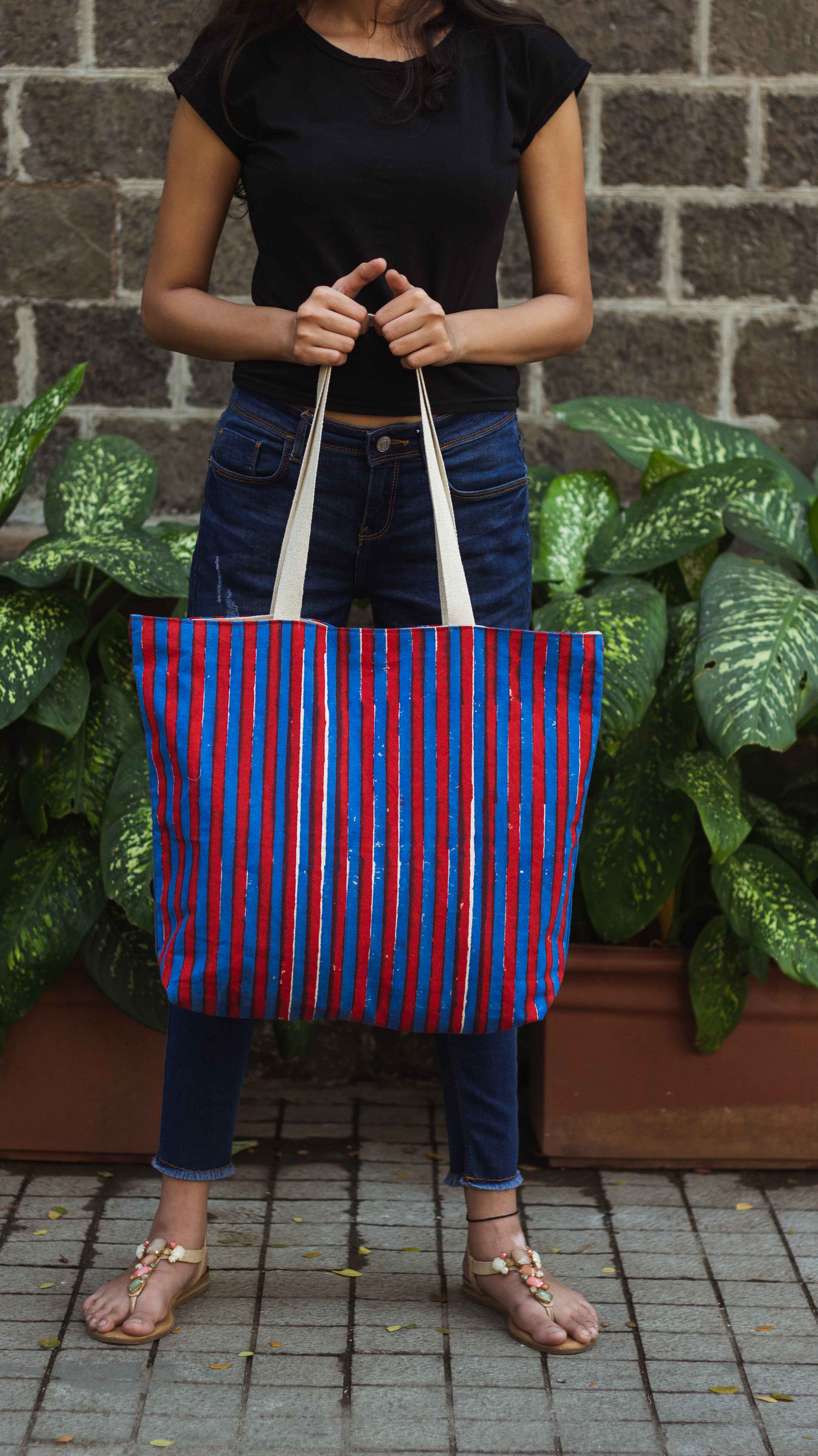 Cotton Daily Tote With Lining · Striped Red and Blue