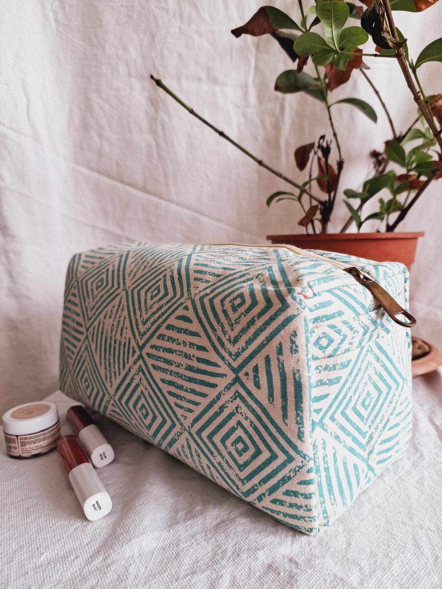 Cotton Hand Printed travel pouch • Diamond teal