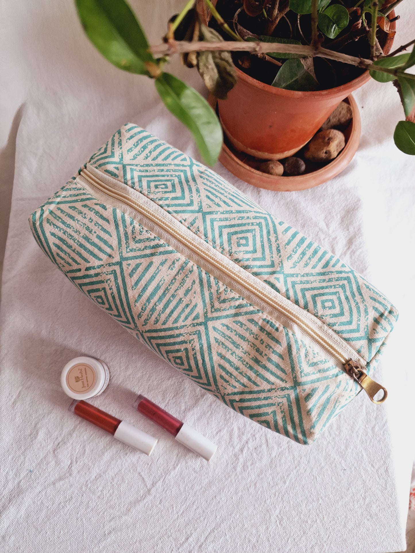 Cotton Hand Printed travel pouch • Diamond teal