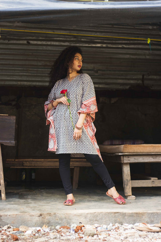 Cotton Bagh Block-Printed Kaftan Dress · Leheriya Black