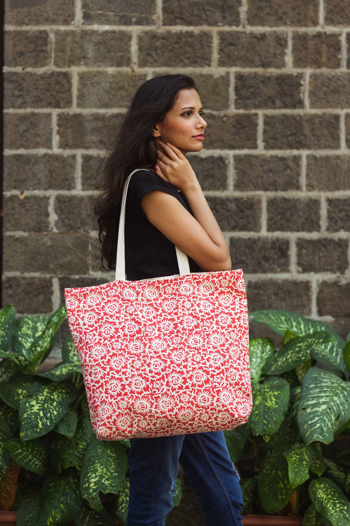 Cotton Daily Tote With Lining · Floral Fun Red