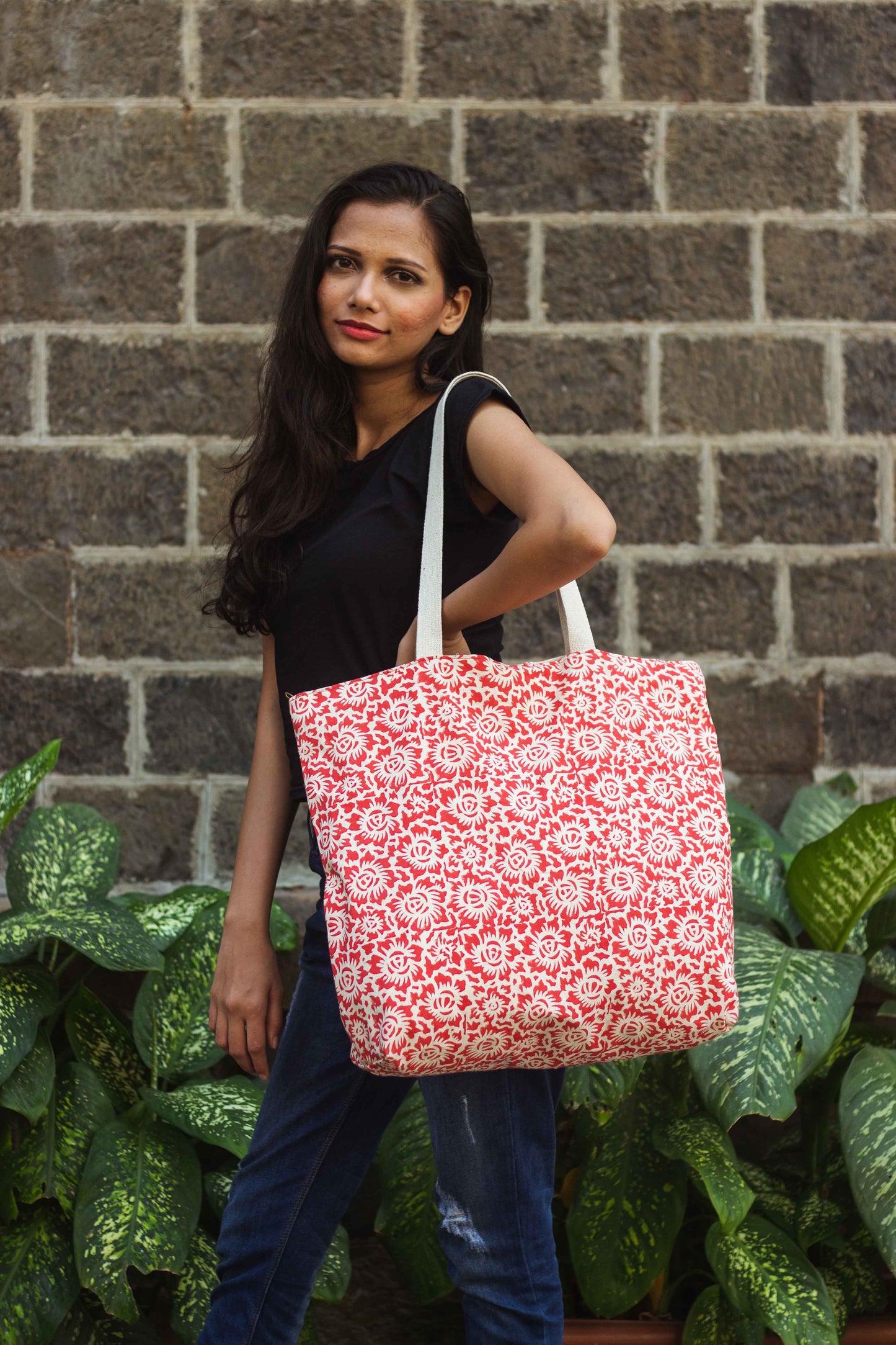 Cotton Daily Tote With Lining · Floral Fun Red