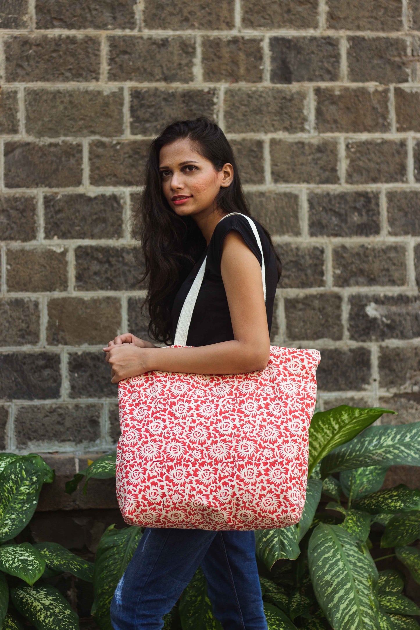 Cotton Daily Tote With Lining · Floral Fun Red