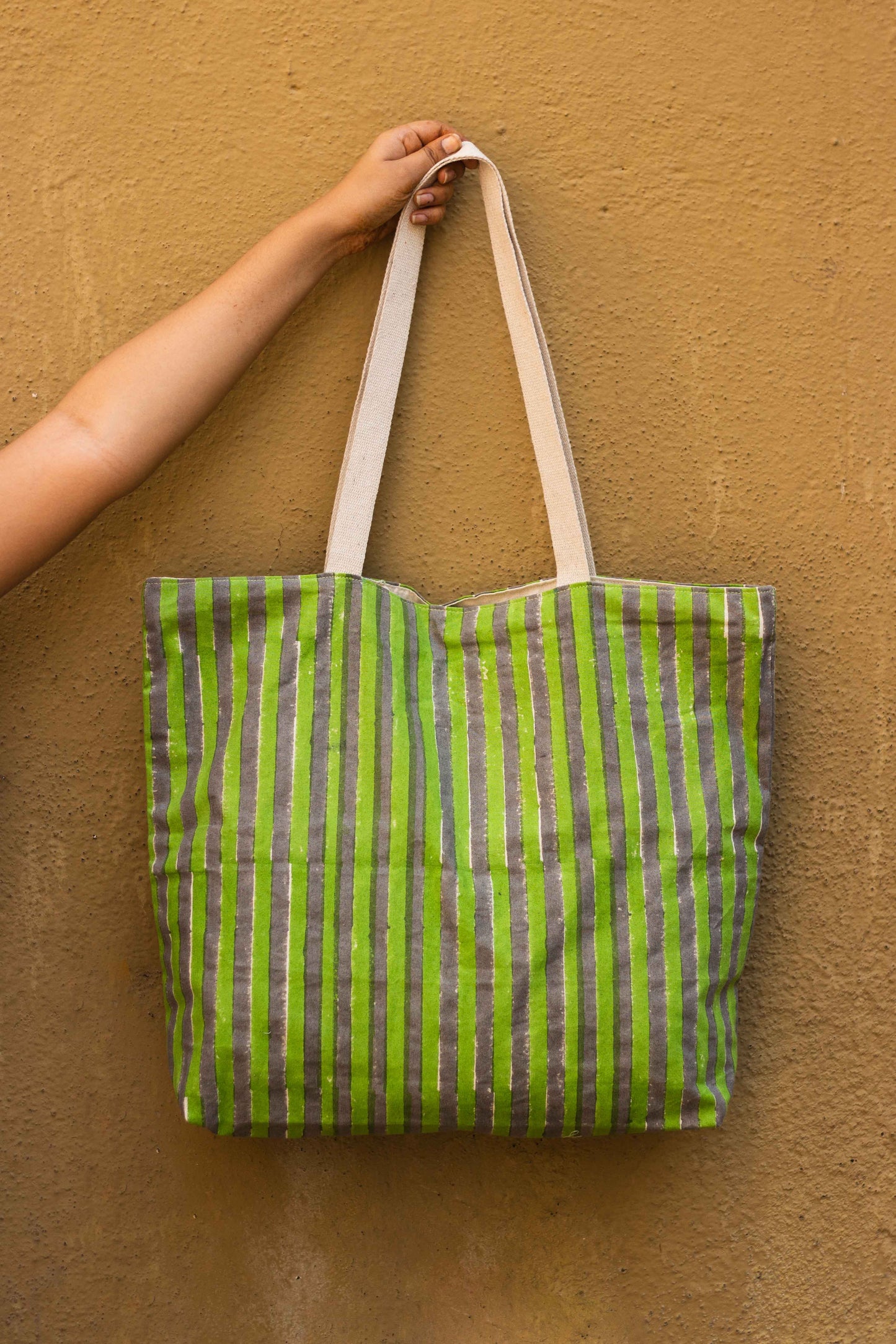 Cotton Daily Tote With Lining · Striped Green and Grey