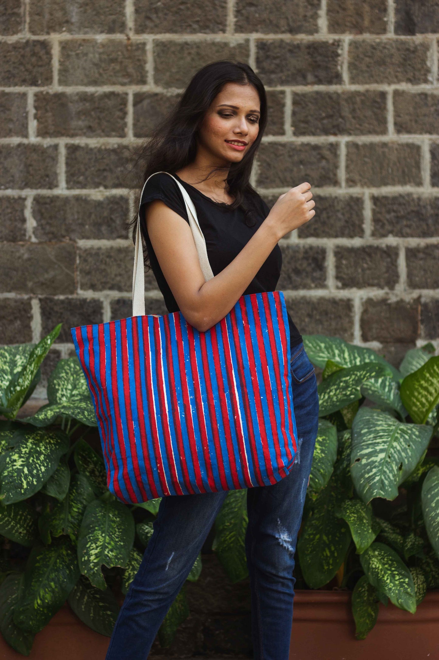 Cotton Daily Tote With Lining · Striped Red and Blue