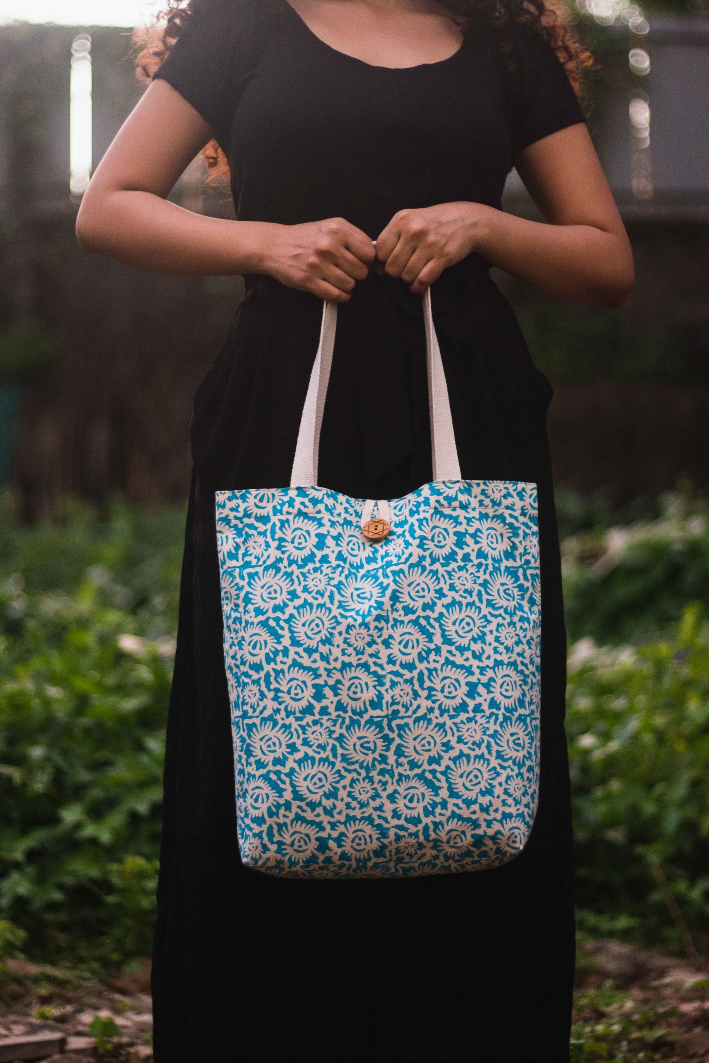 Cotton Shopping Tote Bag · Floral Fun Blue