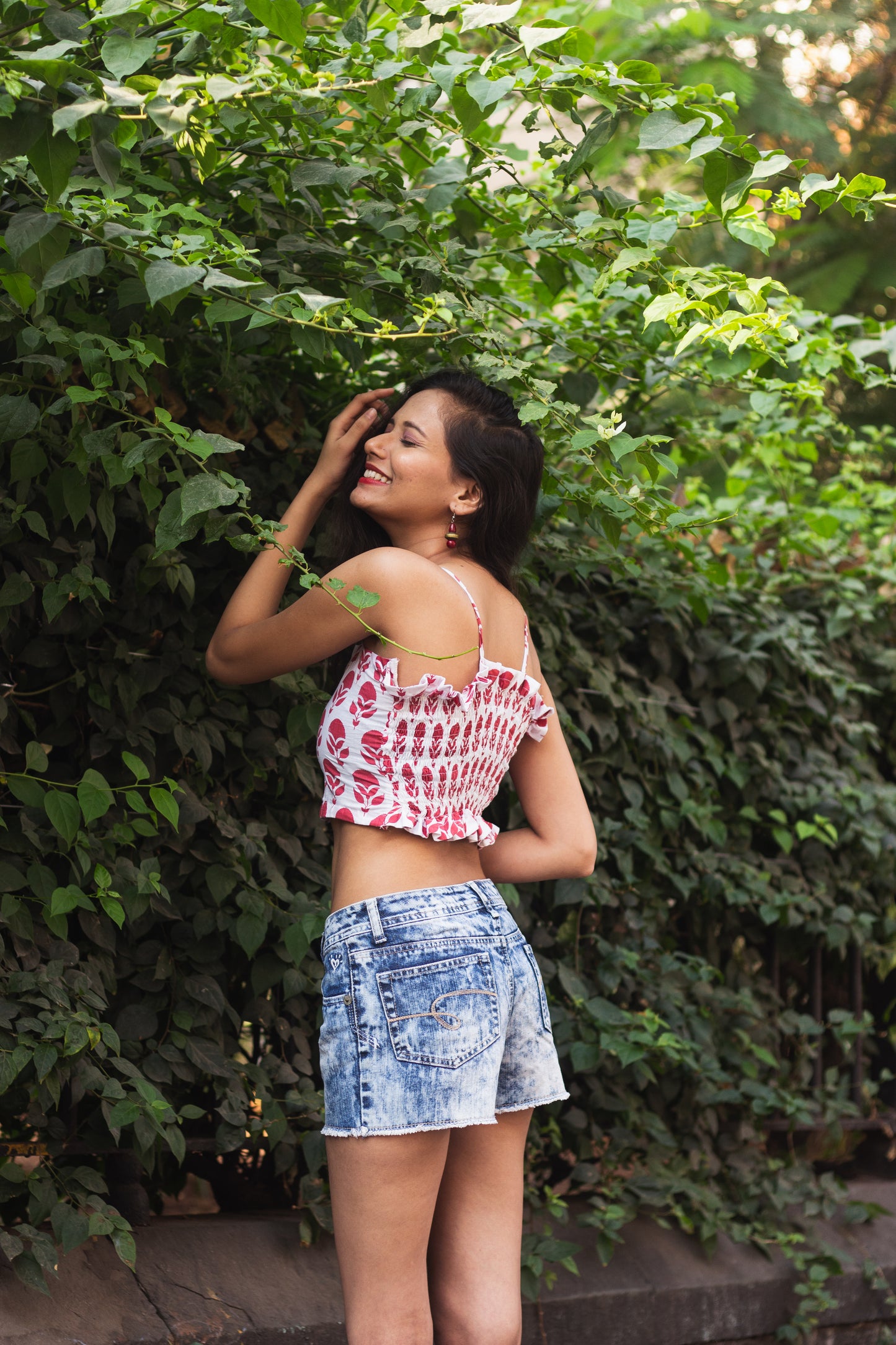 Cotton Crop Top In Screen Print Floral Butta