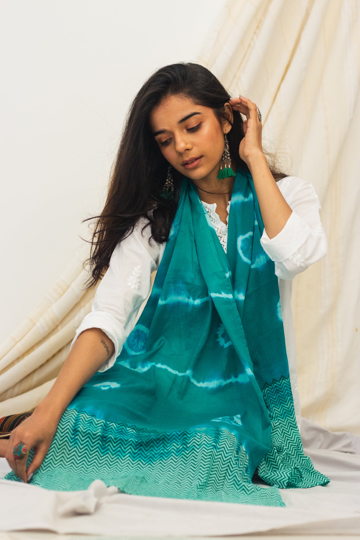 Cotton Voile Tie Dye Stole · Shades Of Emerald