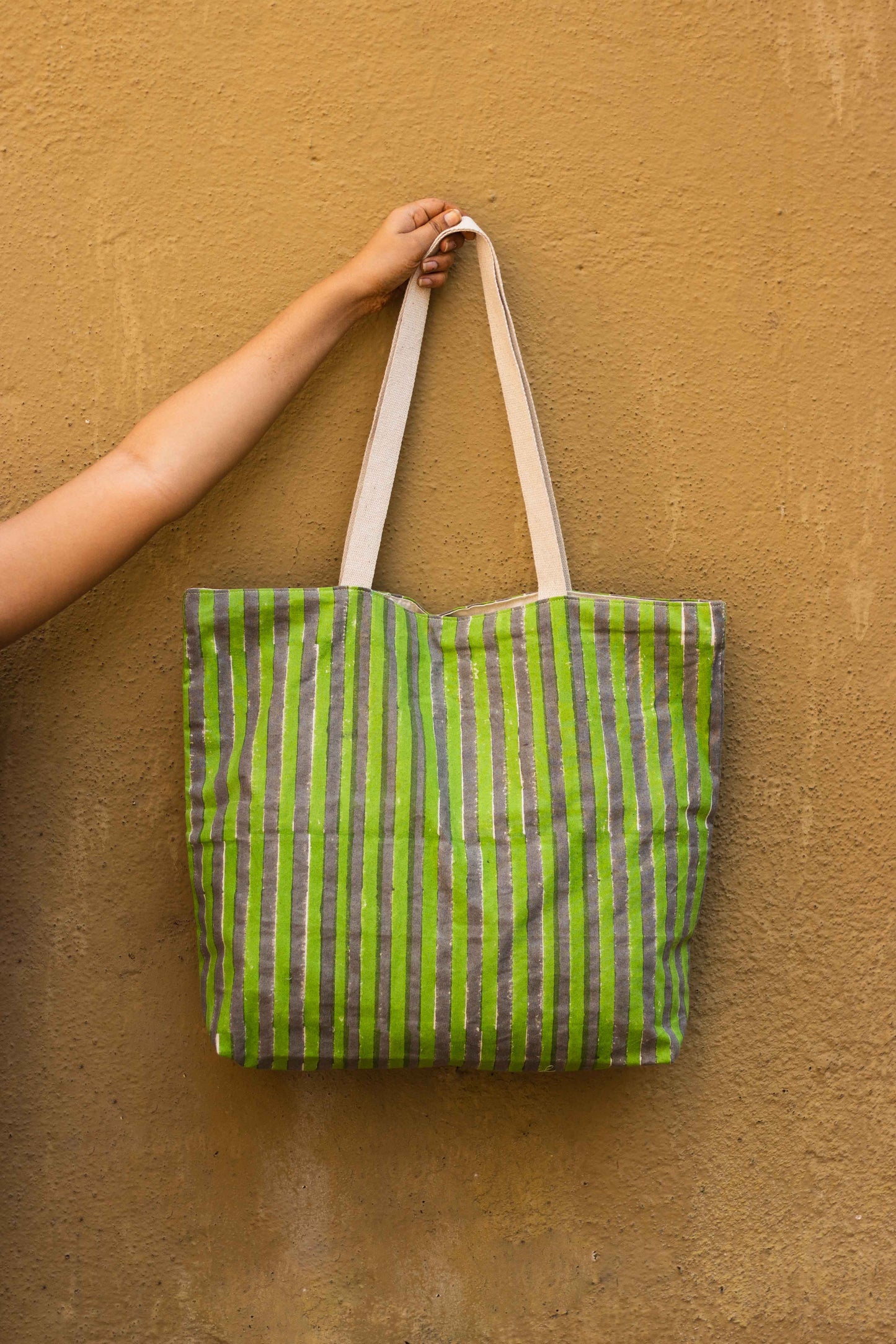 Cotton Daily Tote With Lining · Striped Green and Grey